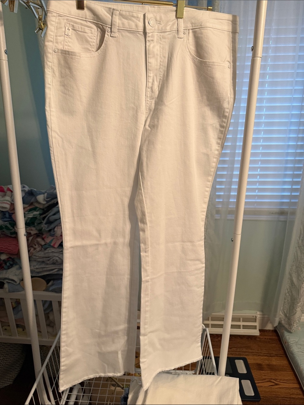 Kim Gravel white jeans